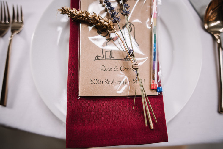 Luxe Rustic Autumn Berry Wedding http://www.oobaloosphotography.co.uk/