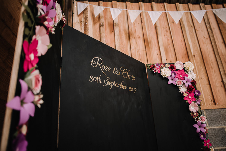 Photo Booth Backdrop Personalised Black Chalk Board Floral Luxe Rustic Autumn Berry Wedding http://www.oobaloosphotography.co.uk/