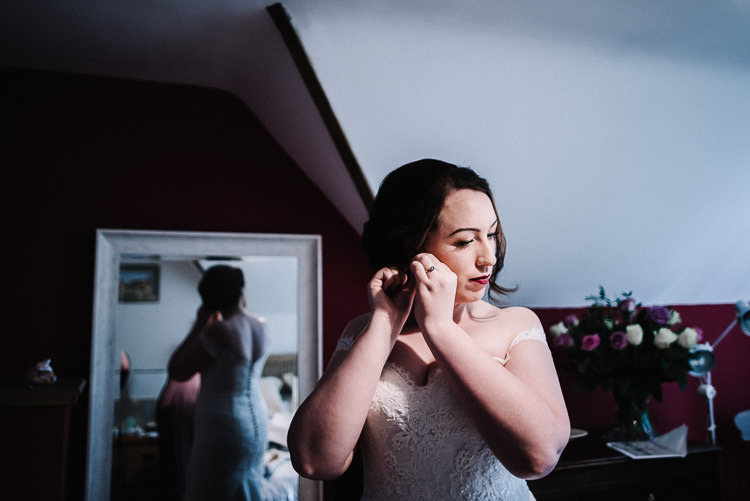 Luxe Rustic Autumn Berry Wedding http://www.oobaloosphotography.co.uk/