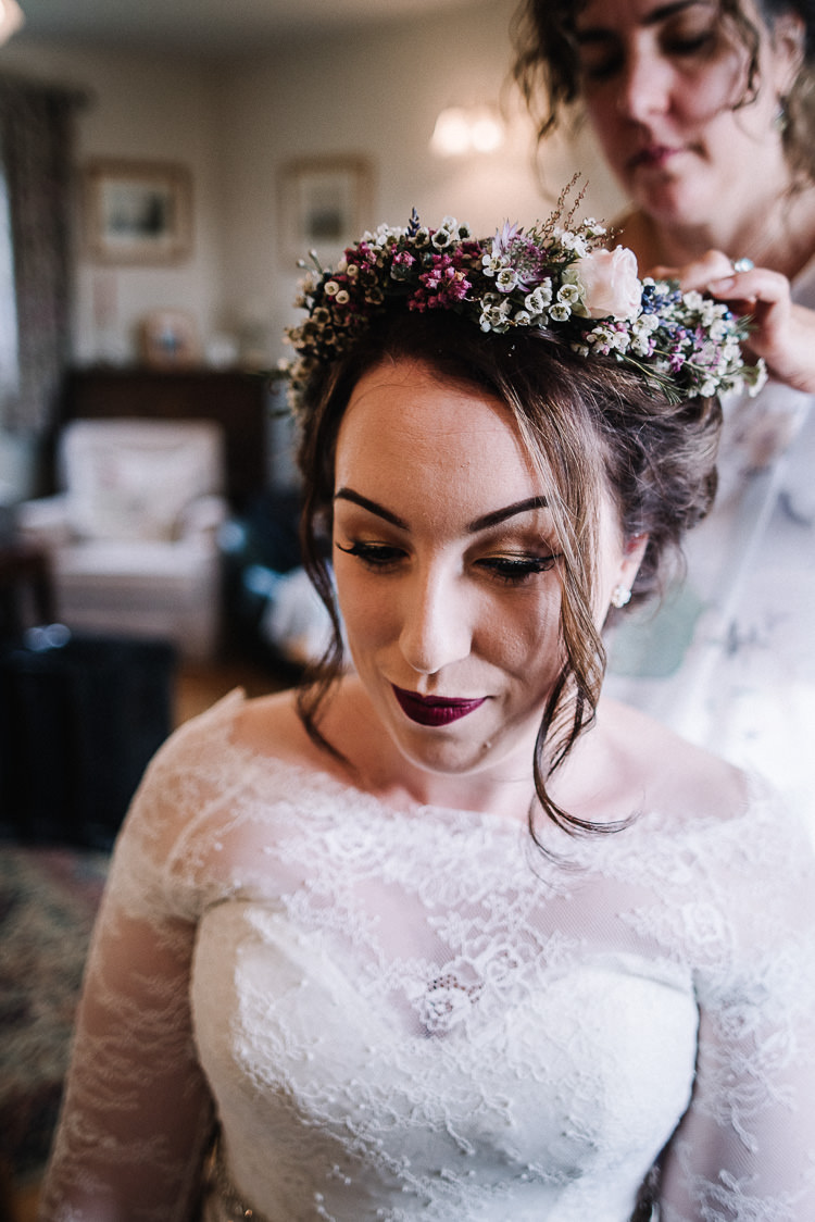 Flower Crown Floral Bride Bridal Make Up Beauty Luxe Rustic Autumn Berry Wedding http://www.oobaloosphotography.co.uk/
