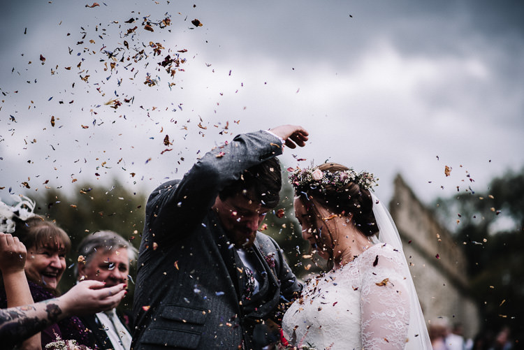 Confetti Throw Luxe Rustic Autumn Berry Wedding http://www.oobaloosphotography.co.uk/