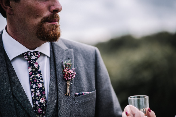 Floral Tie Buttonhole Groom Luxe Rustic Autumn Berry Wedding http://www.oobaloosphotography.co.uk/