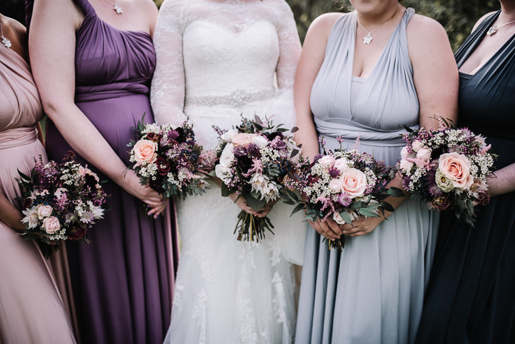 Bouquets Flowers Bride Bridesmaids Luxe Rustic Autumn Berry Wedding http://www.oobaloosphotography.co.uk/