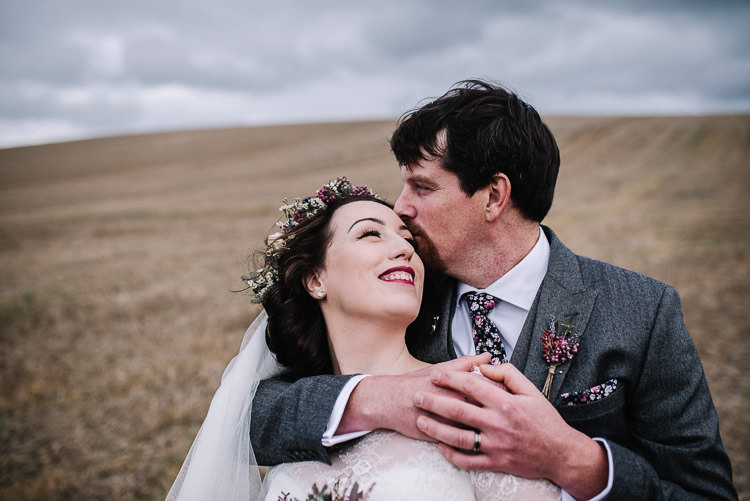 Luxe Rustic Autumn Berry Wedding http://www.oobaloosphotography.co.uk/
