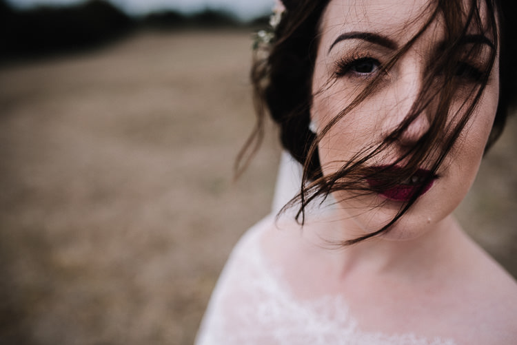 Make Up Beauty Bride Bridal Lips Red Luxe Rustic Autumn Berry Wedding http://www.oobaloosphotography.co.uk/
