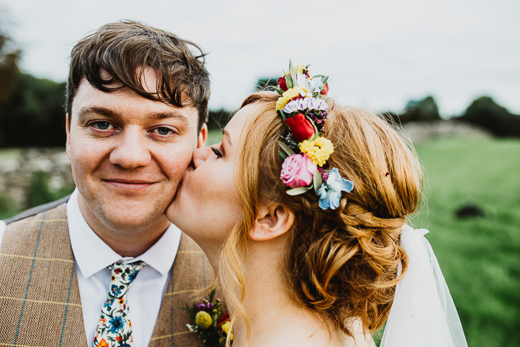Colourful DIY Floral Luxe Barn Wedding http://www.joemather-photography.co.uk/