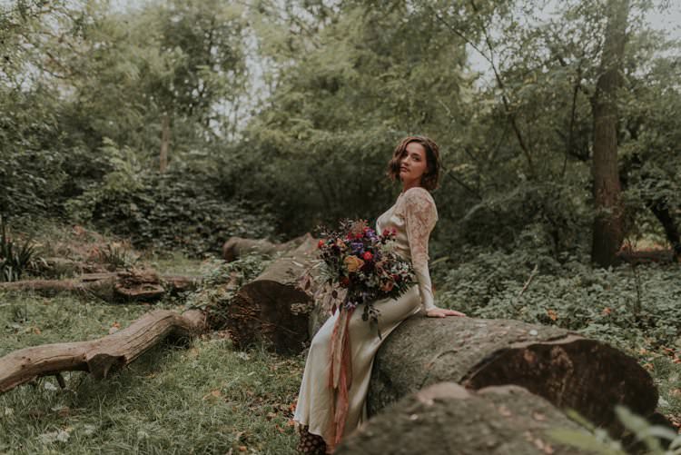 Vintage Dress Gown Sillk Lace Bride Bridal Autumn Hygge Wedding Ideas http://meganelle.co.uk/