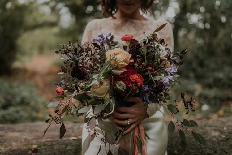 Bouquet Flowers Bride Bridal Wild Natural Rose Greenery Autumn Hygge Wedding Ideas http://meganelle.co.uk/
