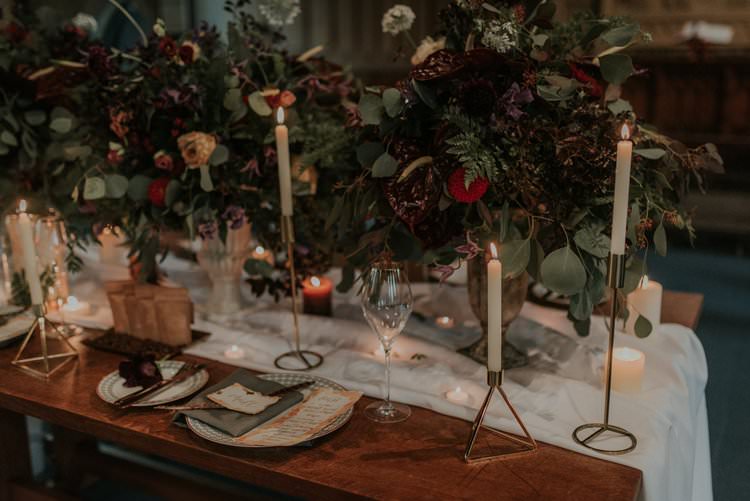 Tablescape Table Decor Decoration Candles Flowers Red Greenery Autumn Hygge Wedding Ideas http://meganelle.co.uk/