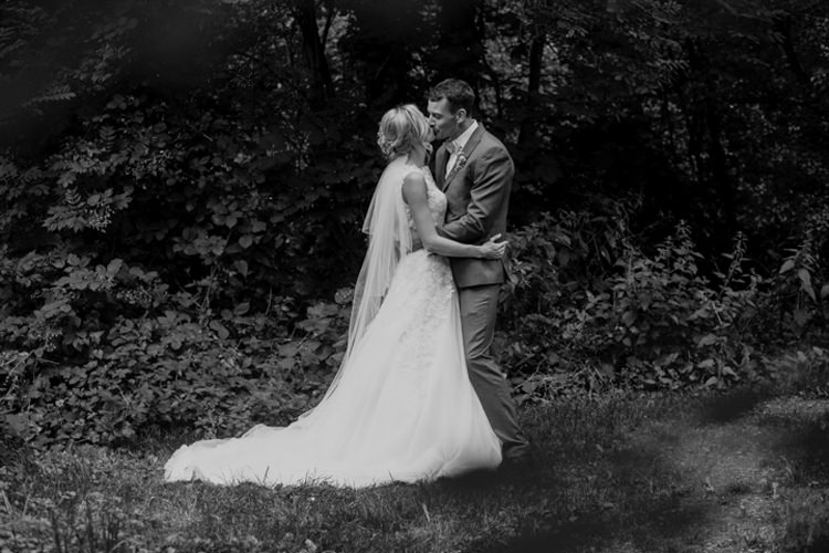 Creative Yellow Grey Barn Wedding http://www.hajley.com/