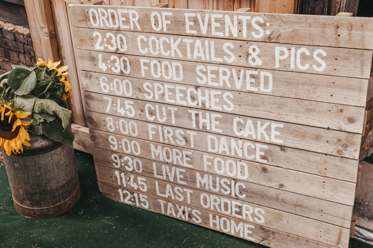 Creative Yellow Grey Barn Wedding http://www.hajley.com/
