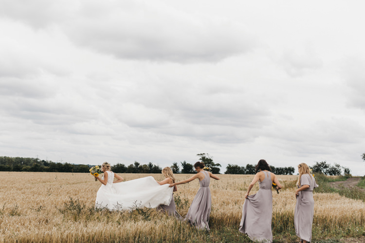 Creative Yellow Grey Barn Wedding http://www.hajley.com/