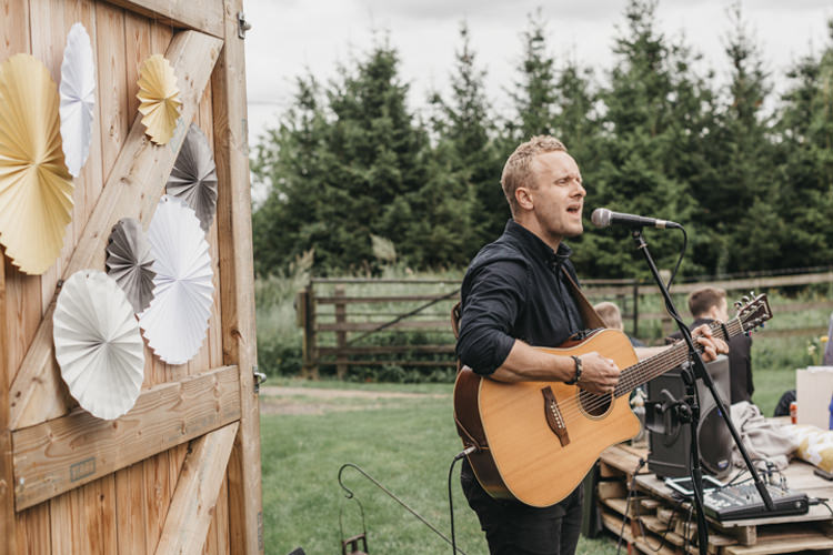 Creative Yellow Grey Barn Wedding http://www.hajley.com/