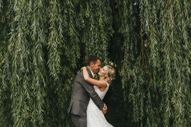 Creative Yellow Grey Barn Wedding http://www.hajley.com/