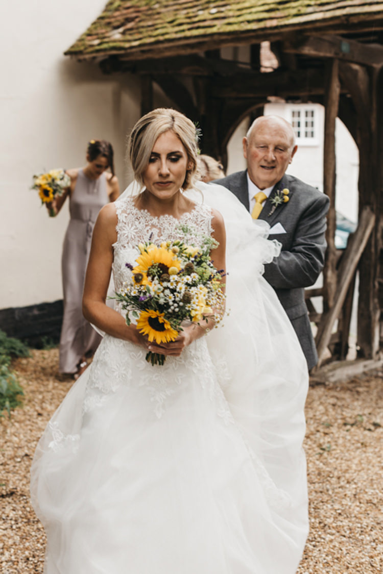 Creative Yellow Grey Barn Wedding http://www.hajley.com/