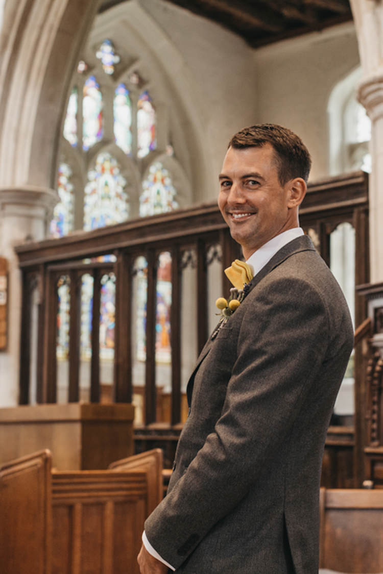 Creative Yellow Grey Barn Wedding http://www.hajley.com/