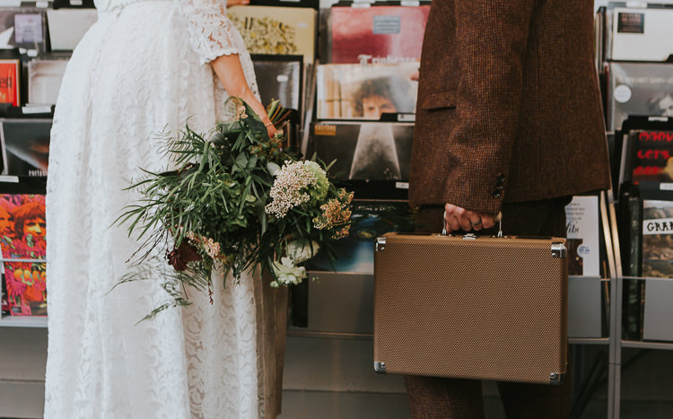 Wedding Bride Groom Greenery Bouquet City Photography Vinyl Shop Scotland | Cool Edinburgh City Elopement http://www.arcadiancity.co.uk/