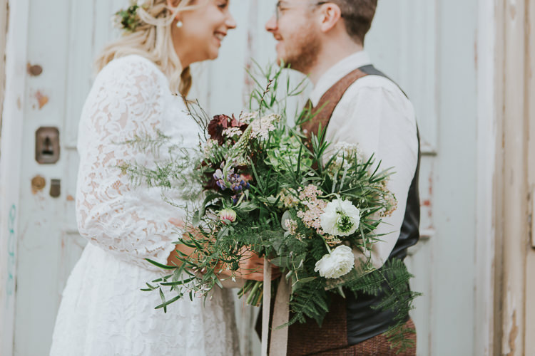 Wedding Bride Groom Greenery Bouquet City Photography Streets Scotland | Cool Edinburgh City Elopement http://www.arcadiancity.co.uk/
