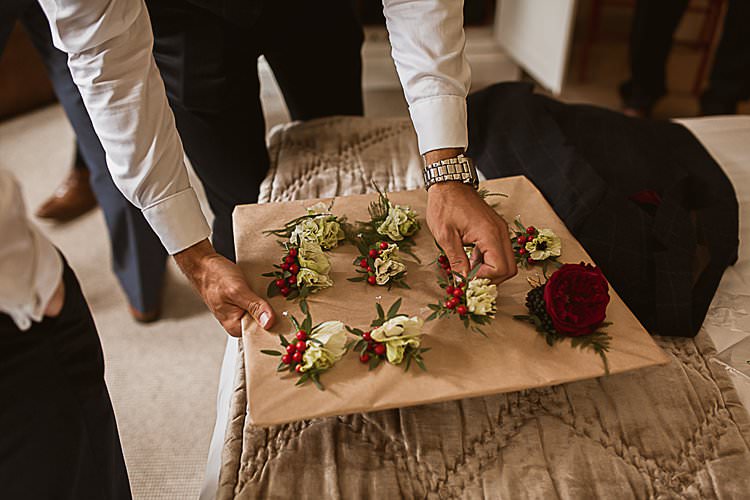 Beautiful Vibrant Dark Red Autumn Wedding http://thespringles.com/