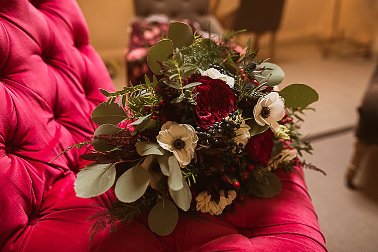 Beautiful Vibrant Dark Red Autumn Wedding http://thespringles.com/
