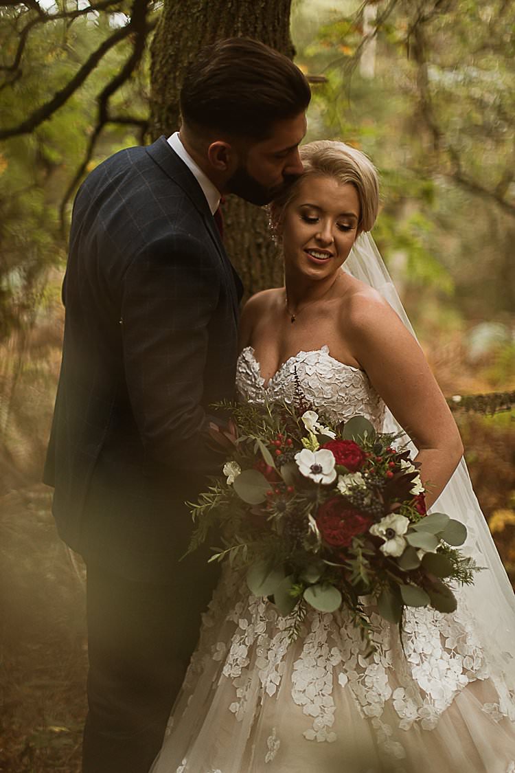 Beautiful Vibrant Dark Red Autumn Wedding http://thespringles.com/