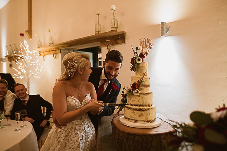 Beautiful Vibrant Dark Red Autumn Wedding http://thespringles.com/