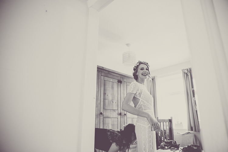 Gorgeous Gold Navy Wow Factor Wedding http://hayleybaxterphotography.com/