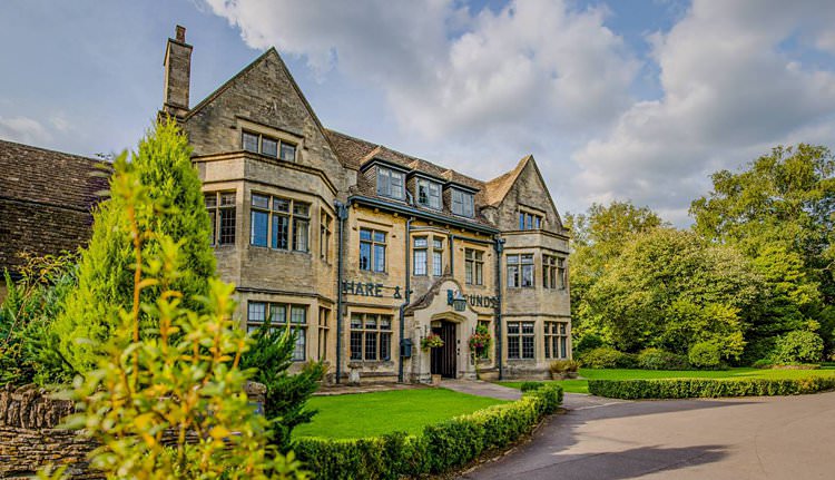 Wedding Vendors UK Supplier Directory https://www.cotswold-inns-hotels.co.uk/hare-and-hounds-hotel/weddings/