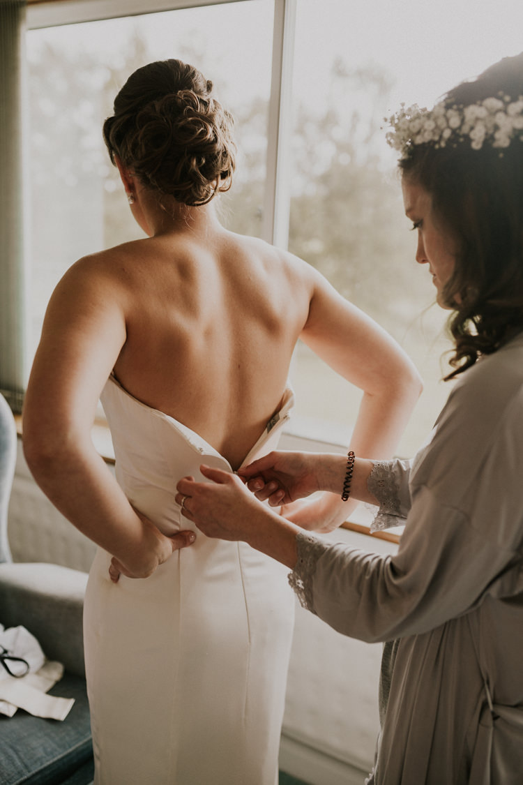 Rustic Country Fun Autumn Farm Wedding http://natalyjphotography.com/