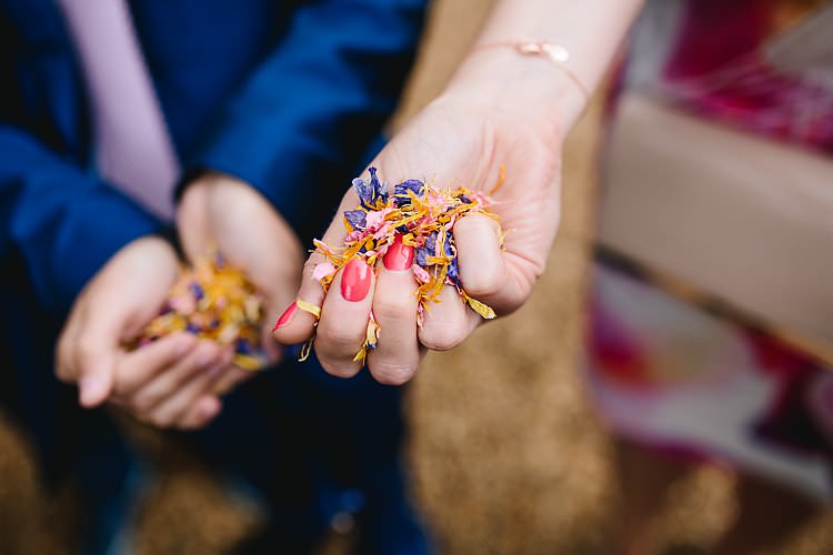 Tropical Countryside Tipi Wedding https://parkershots.com/