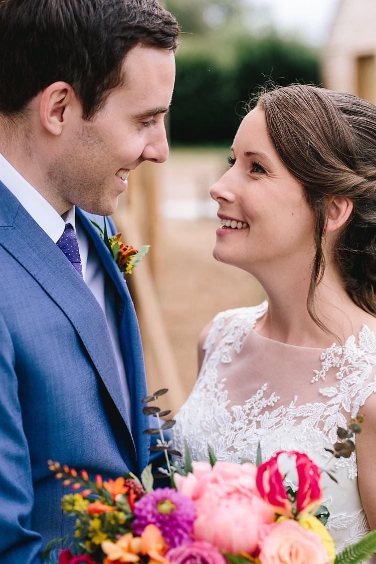 Tropical Countryside Tipi Wedding https://parkershots.com/