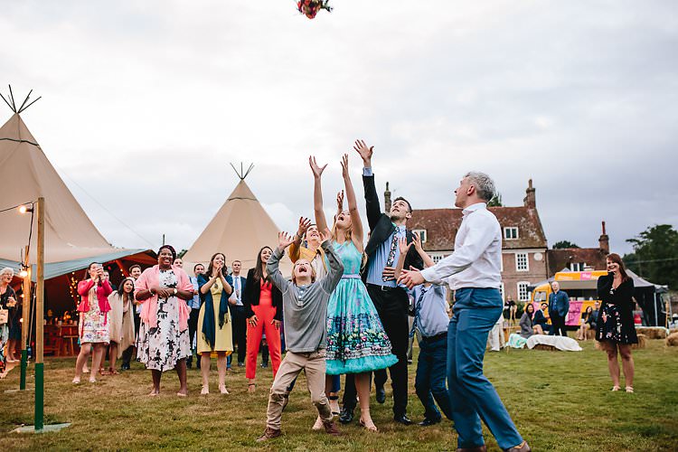 Tropical Countryside Tipi Wedding https://parkershots.com/