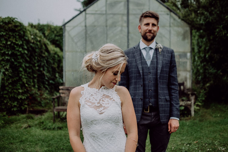 Stylish Rainy Festival Wedding http://albatrossandmariner.co.uk/