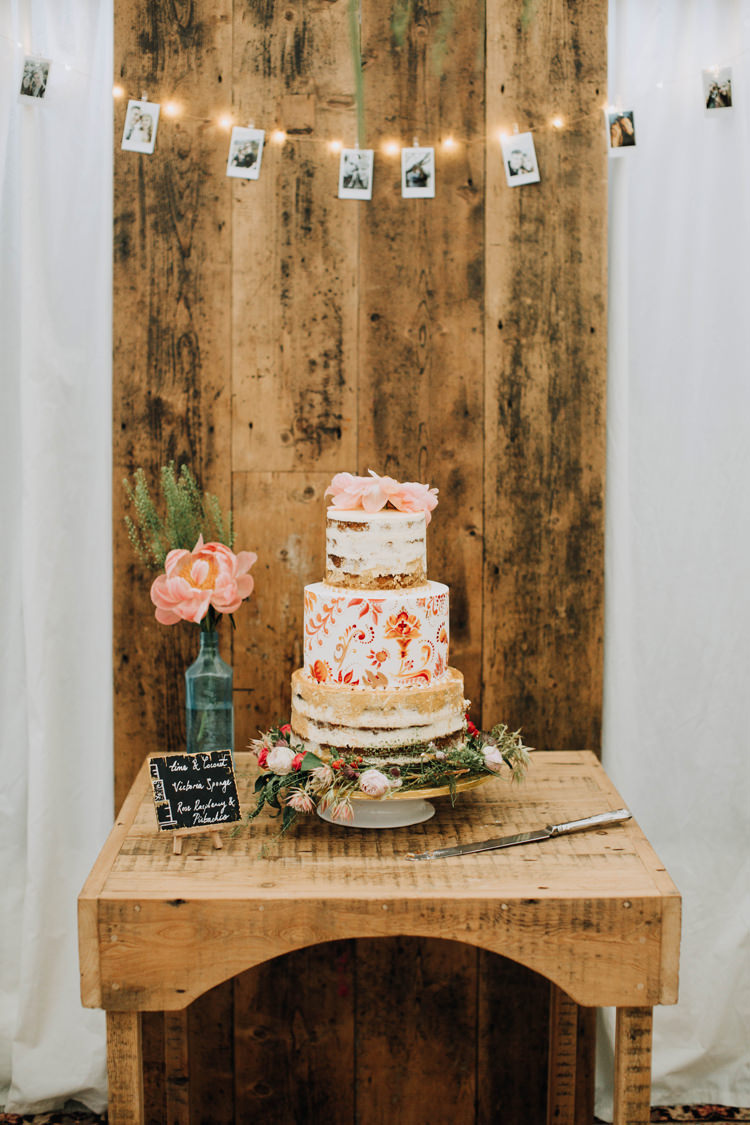 Naked Illustrated Painted Cake Flowers Orange Country Barn Wedding http://www.meganduffield.com/