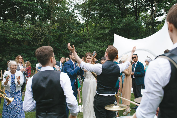 Happy DIY Woodland Wedding http://www.elliegracephotography.co.uk/