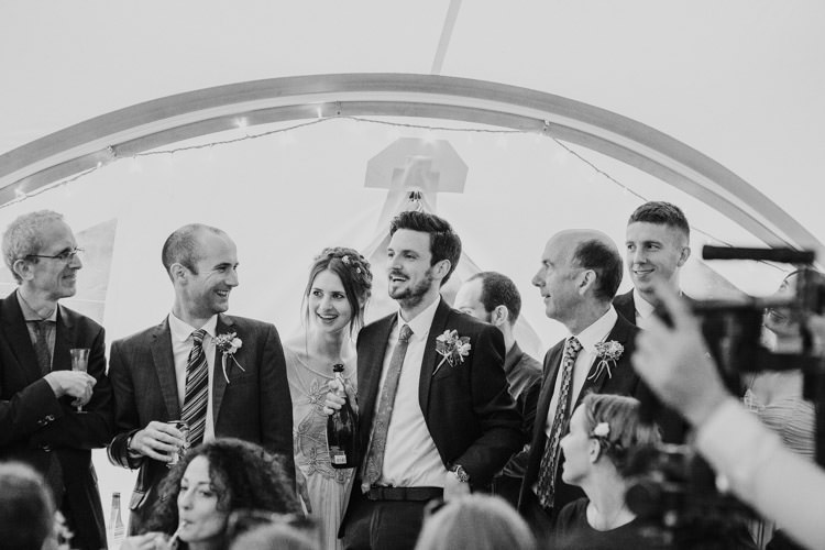 Happy DIY Woodland Wedding http://www.elliegracephotography.co.uk/