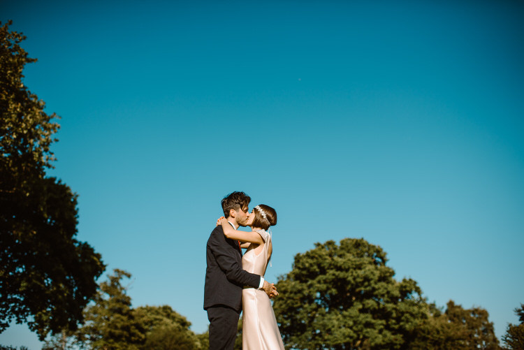 Vegan Handfasting Summer Garden Party Wedding https://www.elliegillard.co.uk/