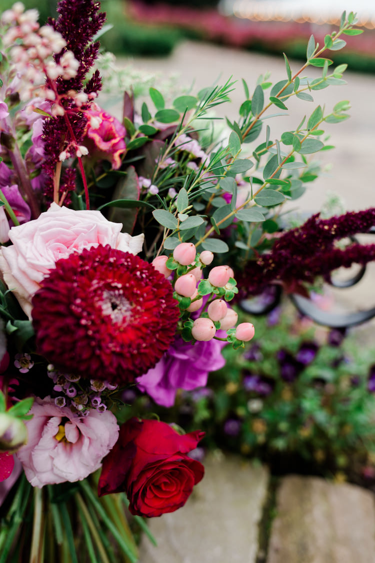 Red Pink Flowers Bouquet Outdoorsy Late Summer Marquee Wedding Ideas http://www.esmefletcher.com/