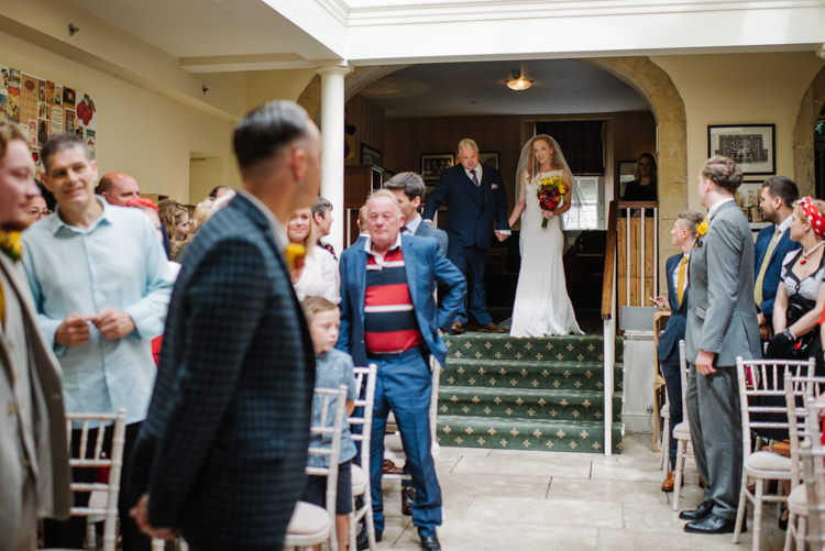 Homemade Street Party Back Garden Wedding http://www.foxmoonphotography.com/