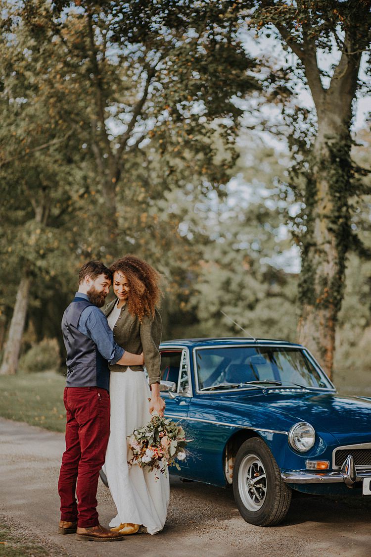 Classic Car Banquets Bonfires Autumn Wedding Ideas https://lolarosephotography.com/
