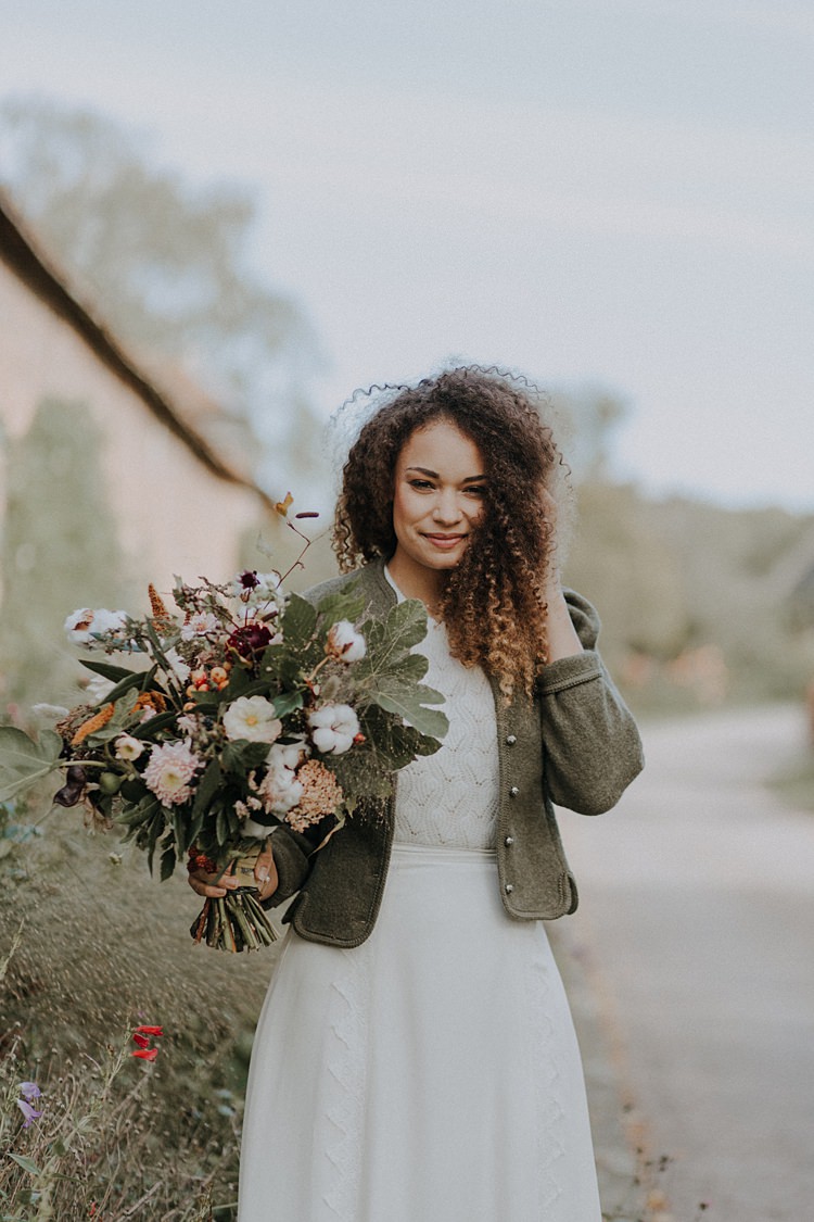 Jumper Jacket Bride Bridal Banquets Bonfires Autumn Wedding Ideas https://lolarosephotography.com/