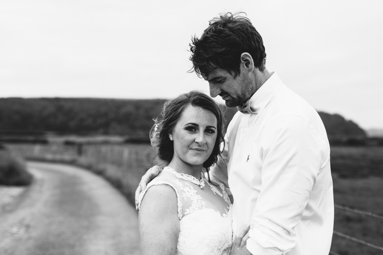 Relaxed Fun Beach DIY Wedding http://www.michellehuggleston.com/