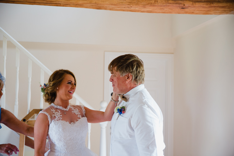 Relaxed Fun Beach DIY Wedding http://www.michellehuggleston.com/