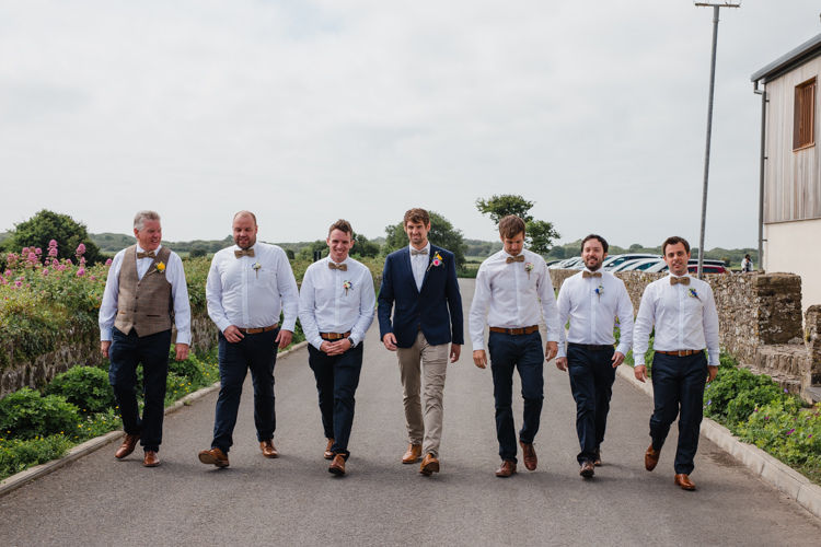 Relaxed Fun Beach DIY Wedding http://www.michellehuggleston.com/