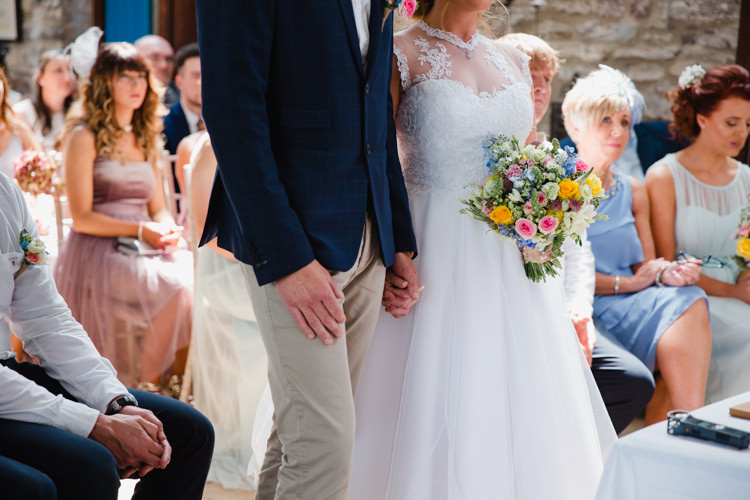 Relaxed Fun Beach DIY Wedding http://www.michellehuggleston.com/