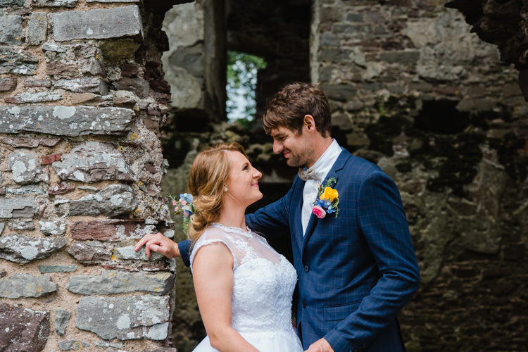 Relaxed Fun Beach DIY Wedding http://www.michellehuggleston.com/
