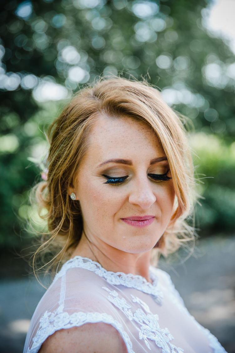 Relaxed Fun Beach DIY Wedding http://www.michellehuggleston.com/