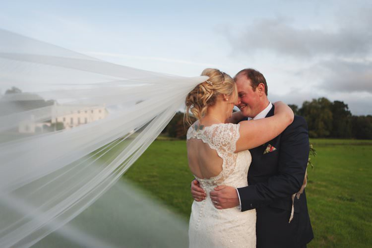 Elegant DIY Country Manor Wedding http://www.bengoode.com/