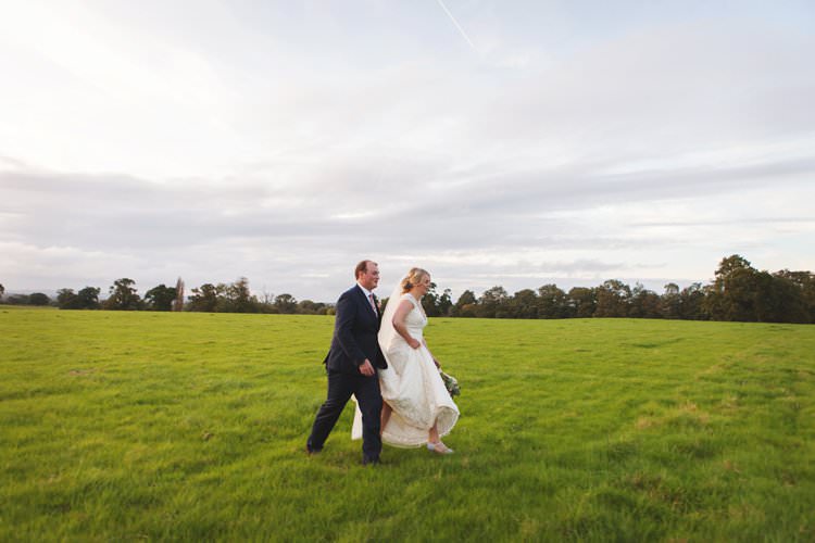 Elegant DIY Country Manor Wedding http://www.bengoode.com/