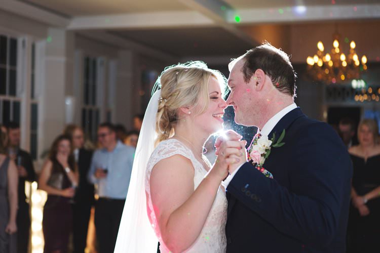 Elegant DIY Country Manor Wedding http://www.bengoode.com/